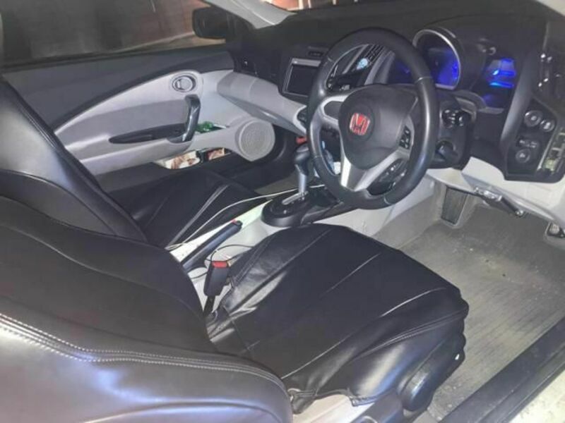 CR-Z-11