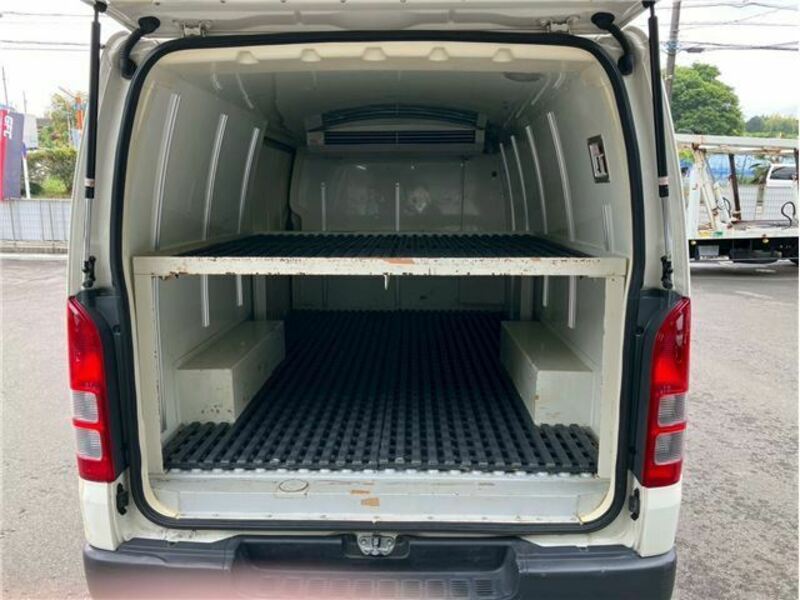 HIACE VAN-22