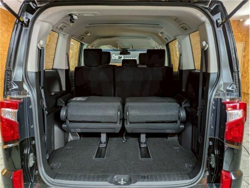 DELICA D5
