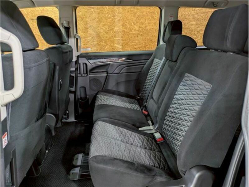 DELICA D5