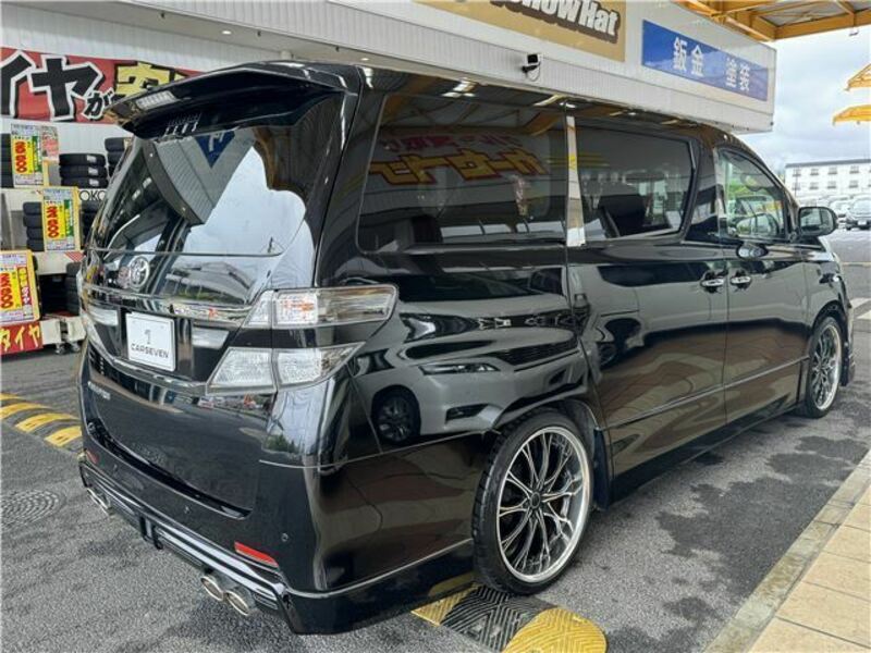 VELLFIRE-1