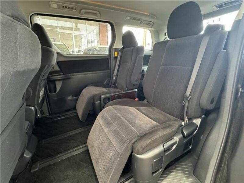 VELLFIRE-16