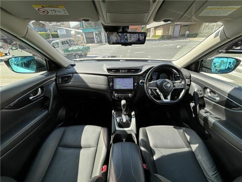 X-TRAIL-1