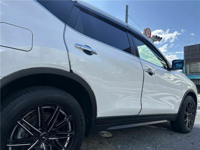 X-TRAIL-42