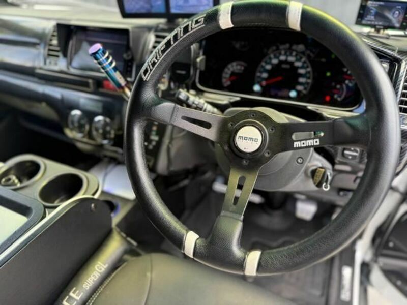 HIACE VAN-9
