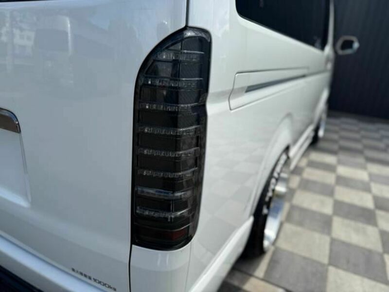 HIACE VAN-21