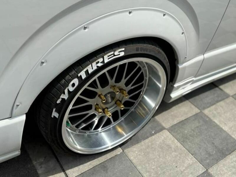 HIACE VAN-26
