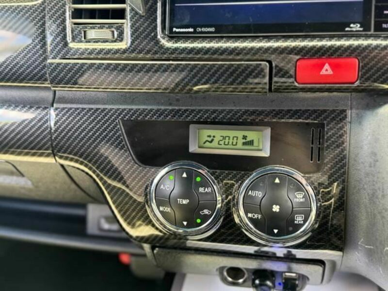 HIACE VAN-40