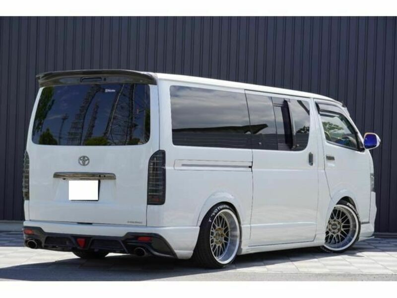 HIACE VAN-48