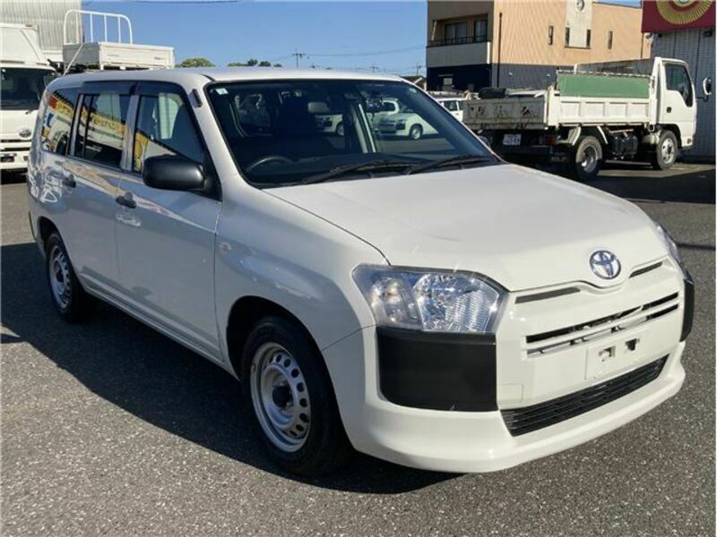 TOYOTA　PROBOX