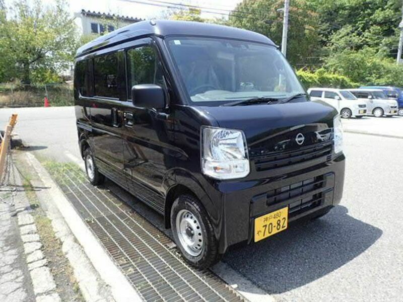 NISSAN　CLIPPER VAN