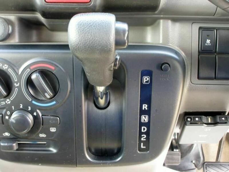 MINICAB VAN