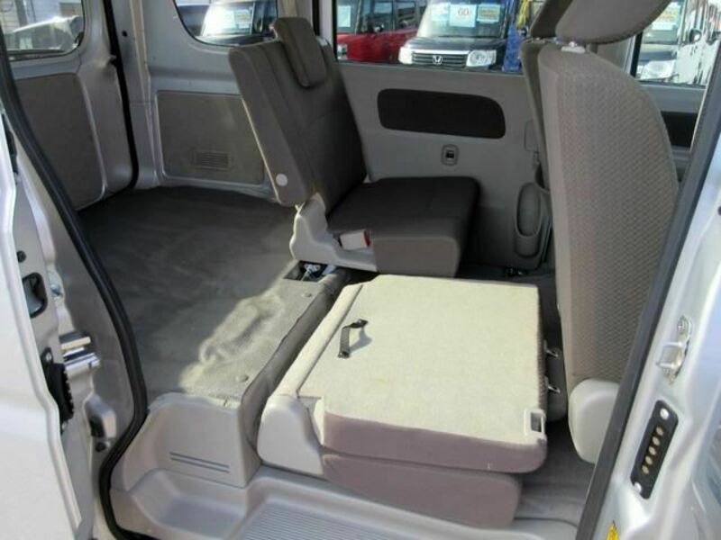 MINICAB VAN