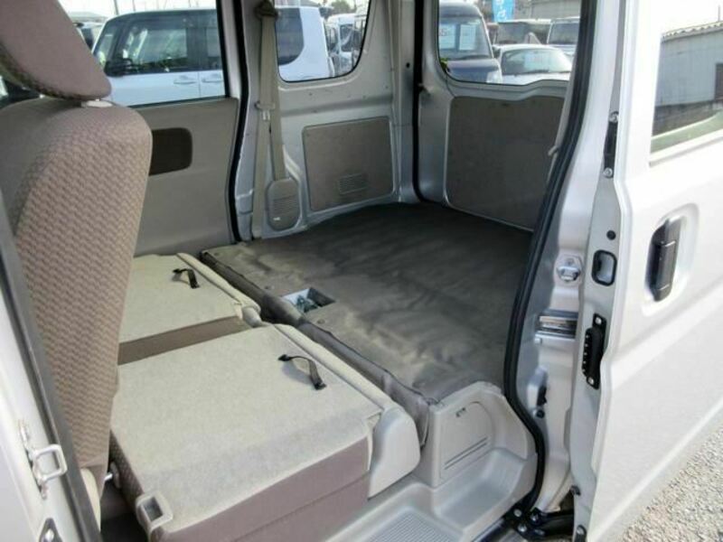 MINICAB VAN