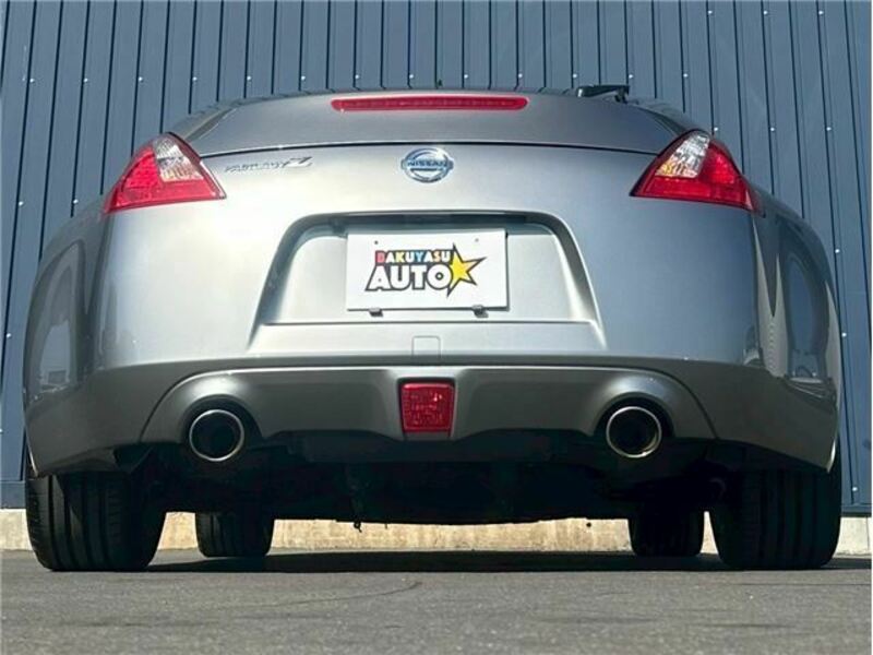 FAIRLADY Z-9