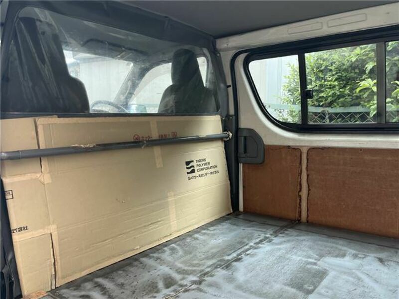 HIACE-18