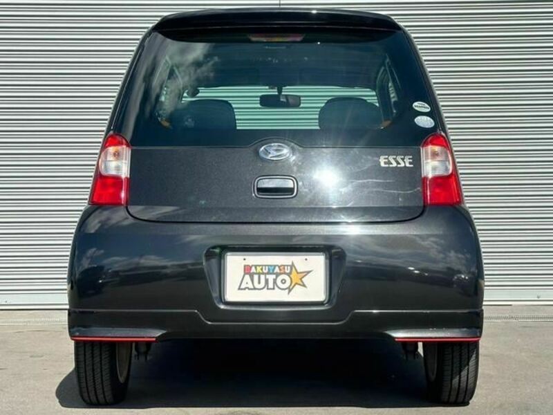 ESSE-8