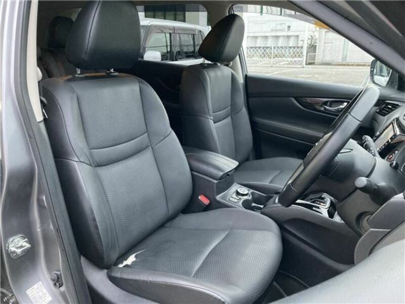 X-TRAIL-4