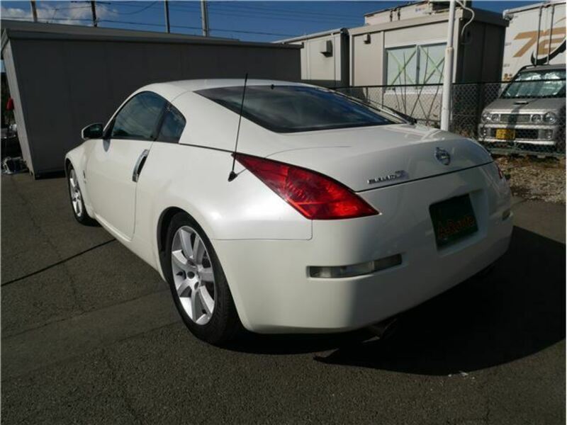FAIRLADY Z-9