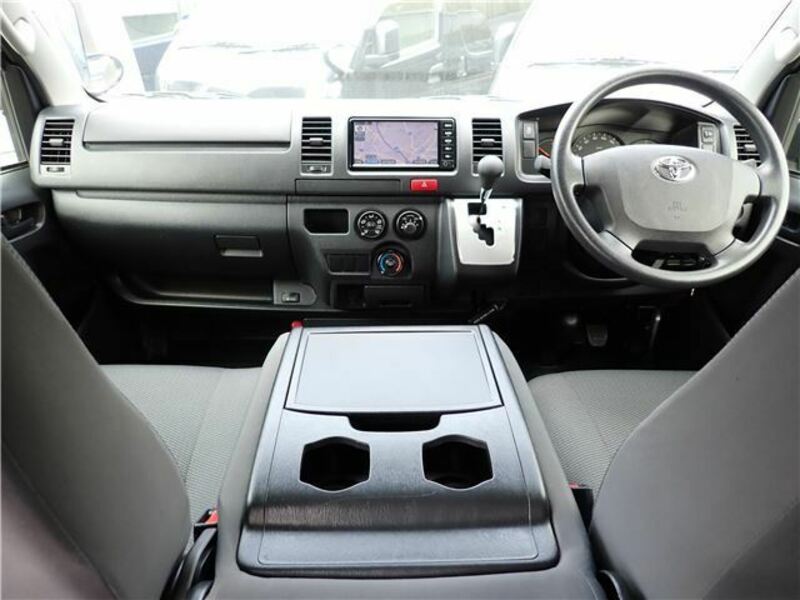 HIACE VAN-6