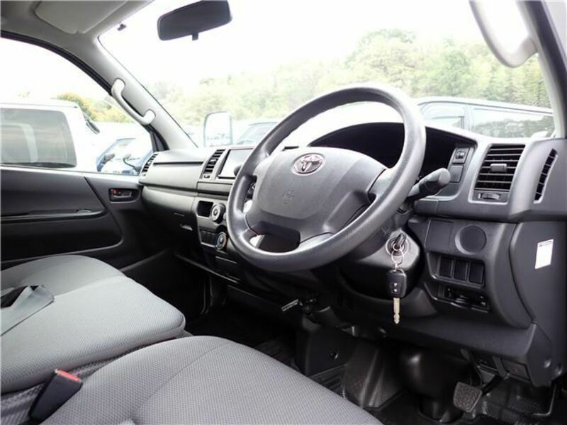 HIACE VAN-9