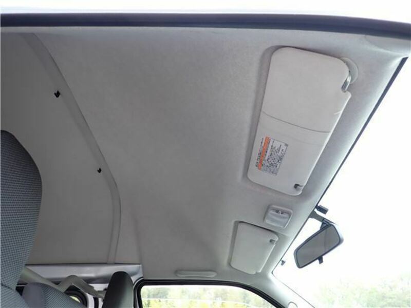 HIACE VAN-28