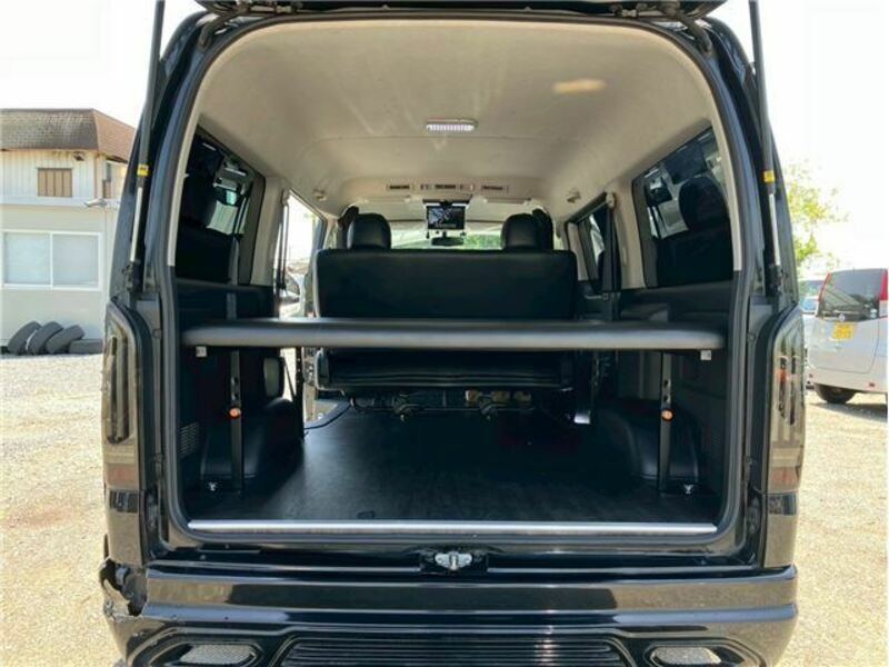 HIACE-9
