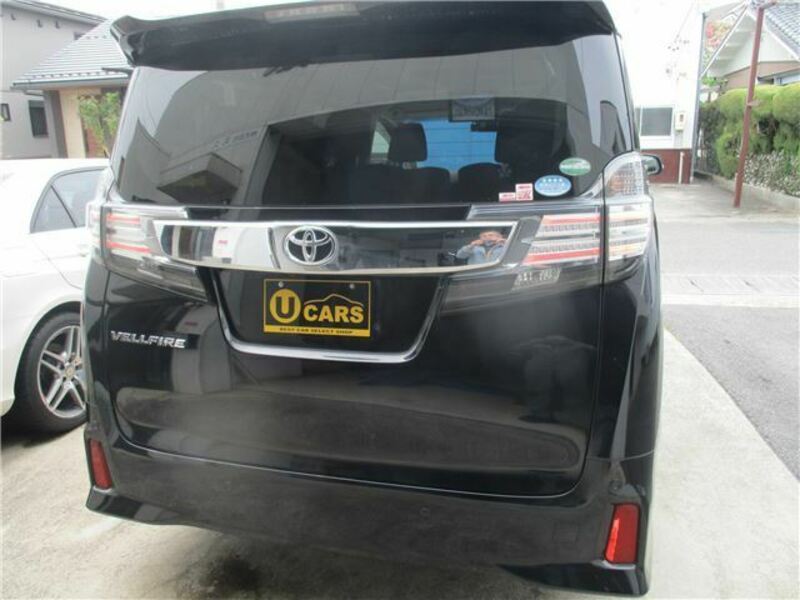 VELLFIRE-7