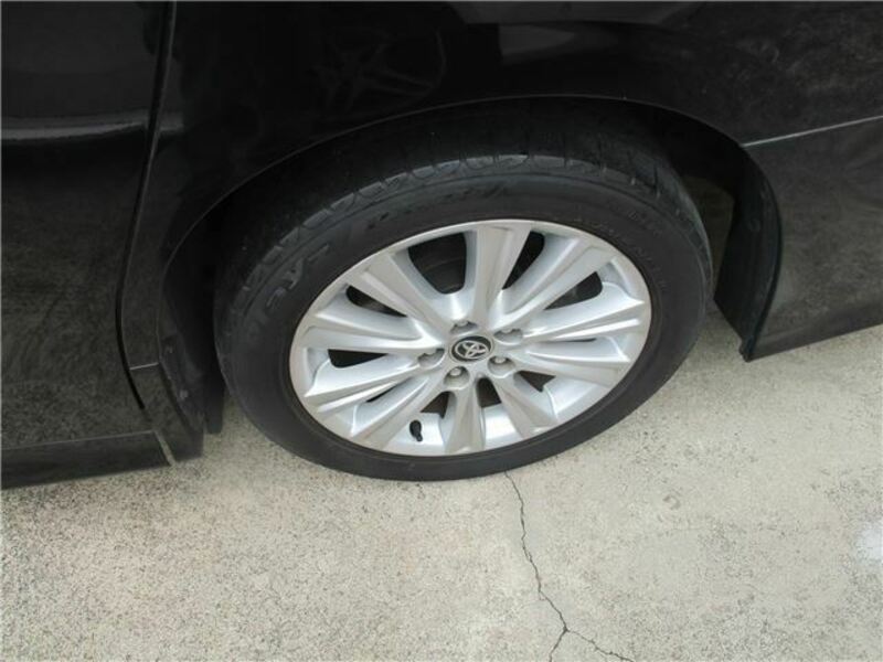 VELLFIRE-13