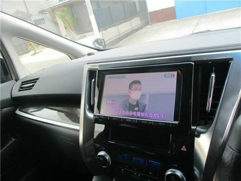 VELLFIRE-17
