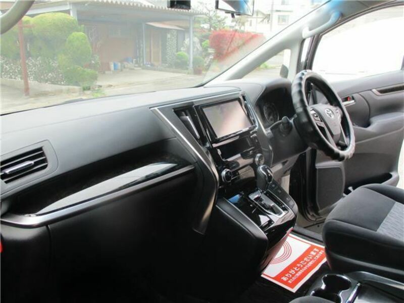 VELLFIRE-28