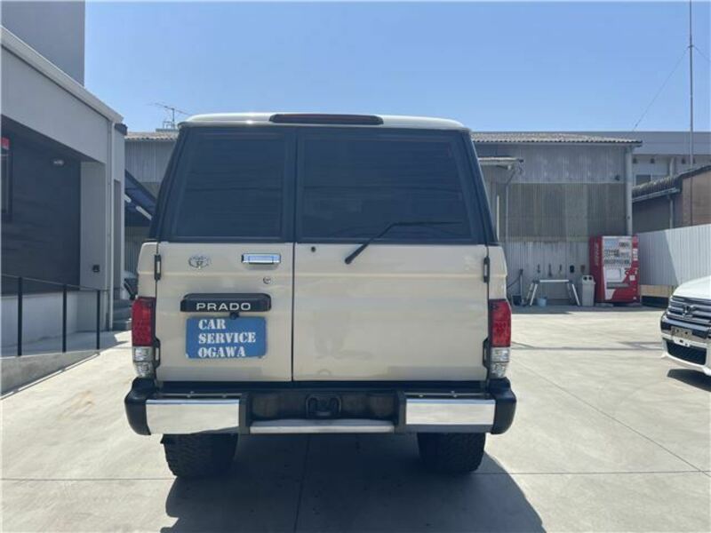 LAND CRUISER PRADO-5