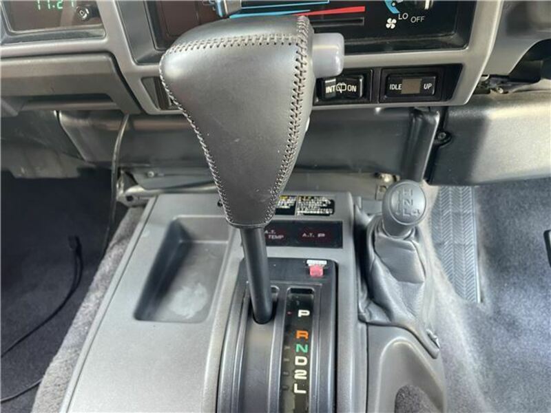 LAND CRUISER PRADO-15