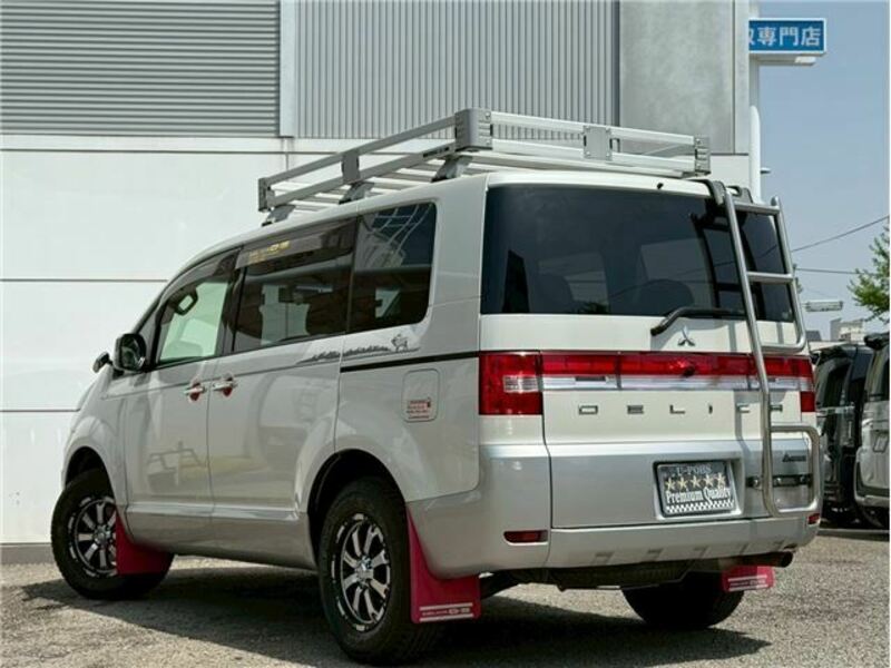DELICA D5
