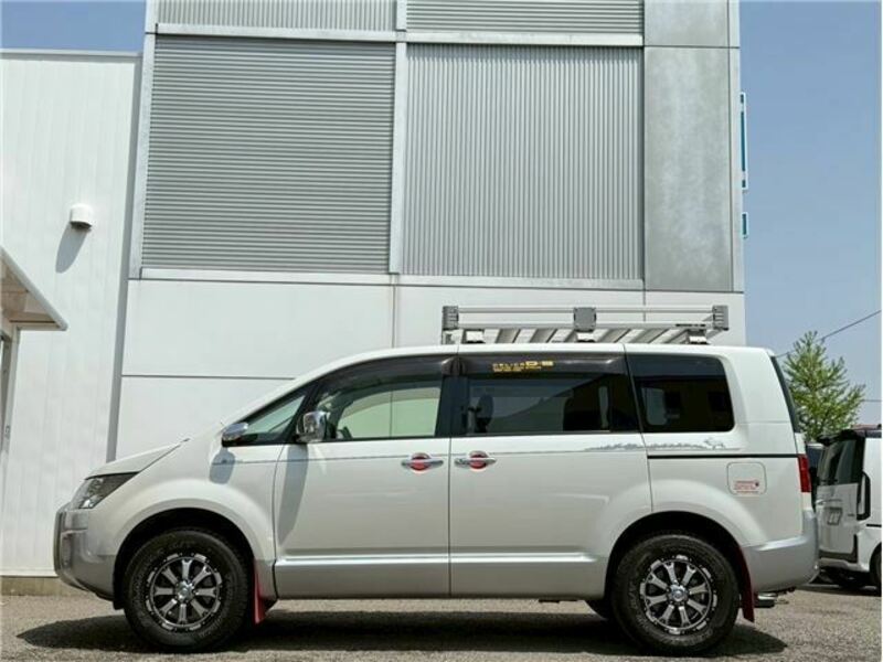 DELICA D5
