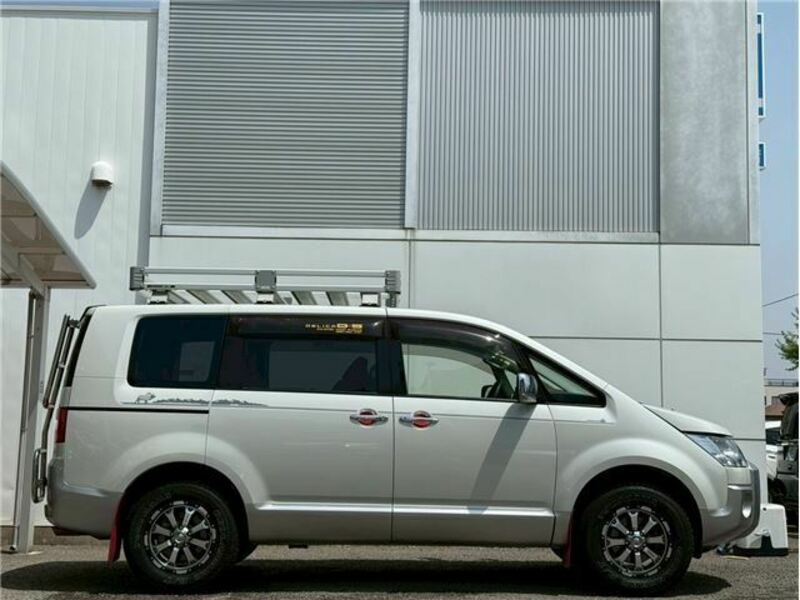 DELICA D5