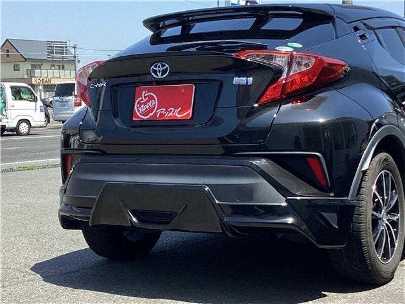 C-HR-7