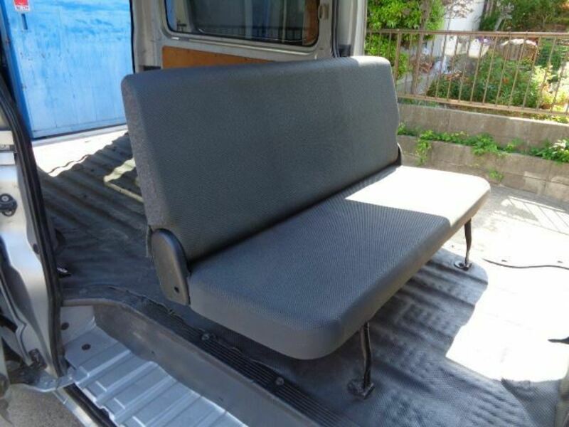 HIACE VAN-11