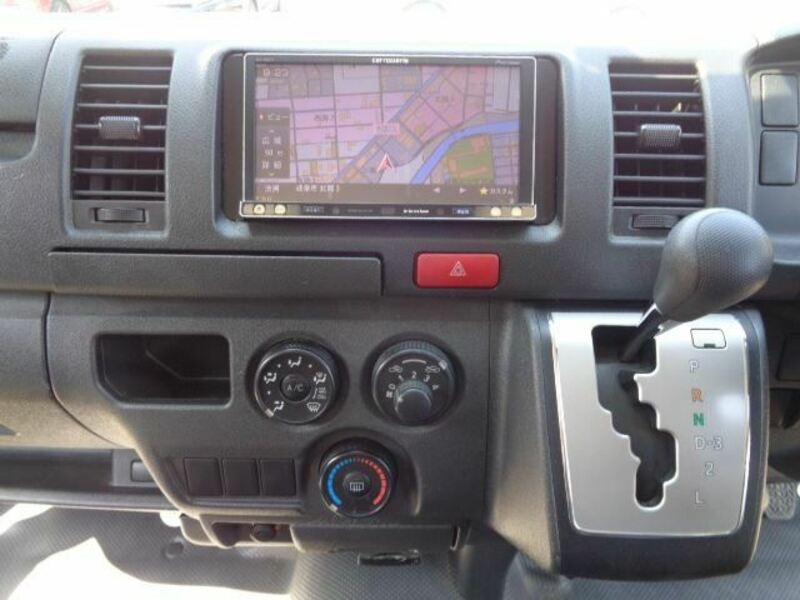 HIACE VAN-15
