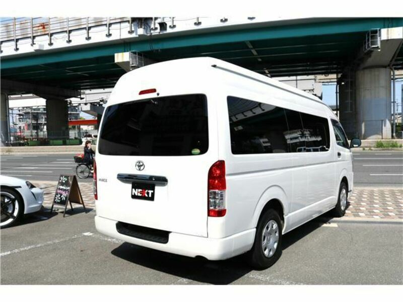 HIACE