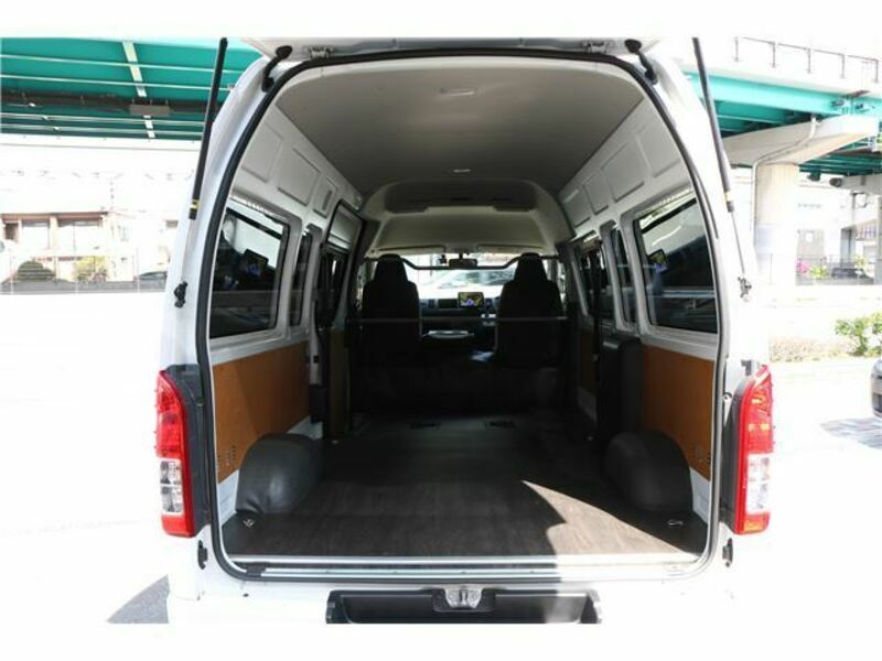 HIACE