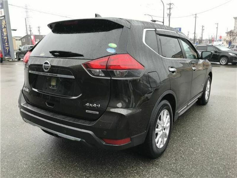 X-TRAIL-2