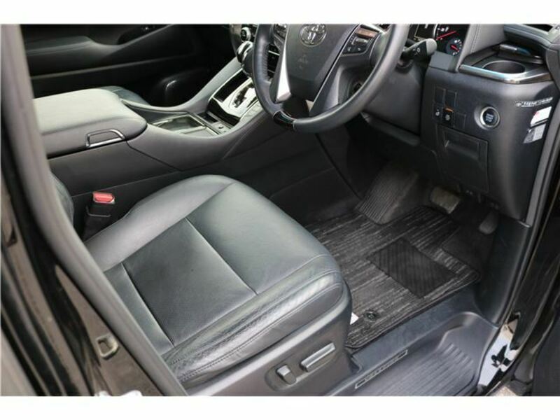 VELLFIRE-10
