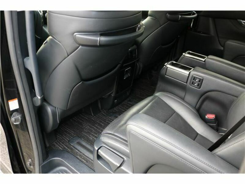 VELLFIRE-15