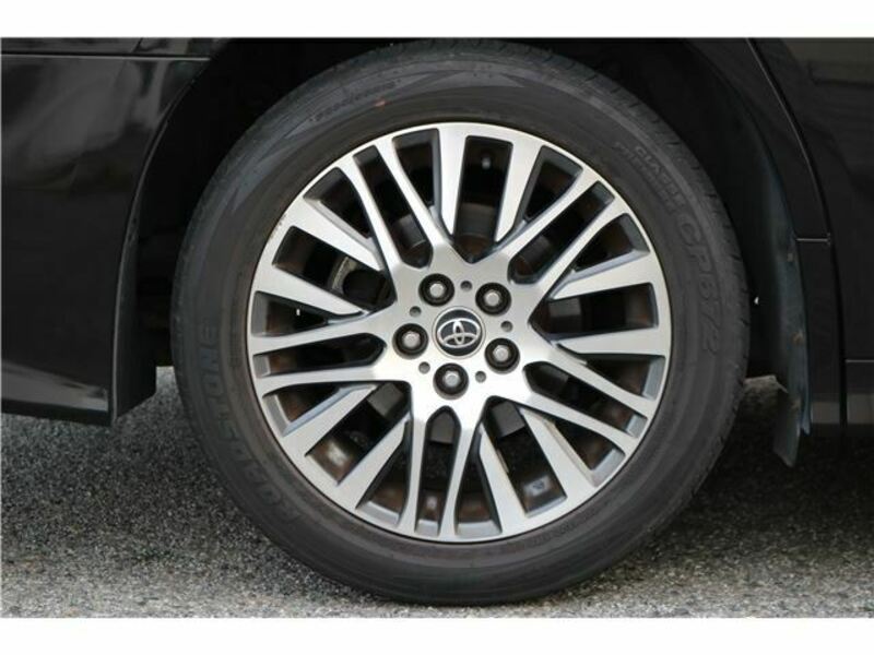 VELLFIRE-35