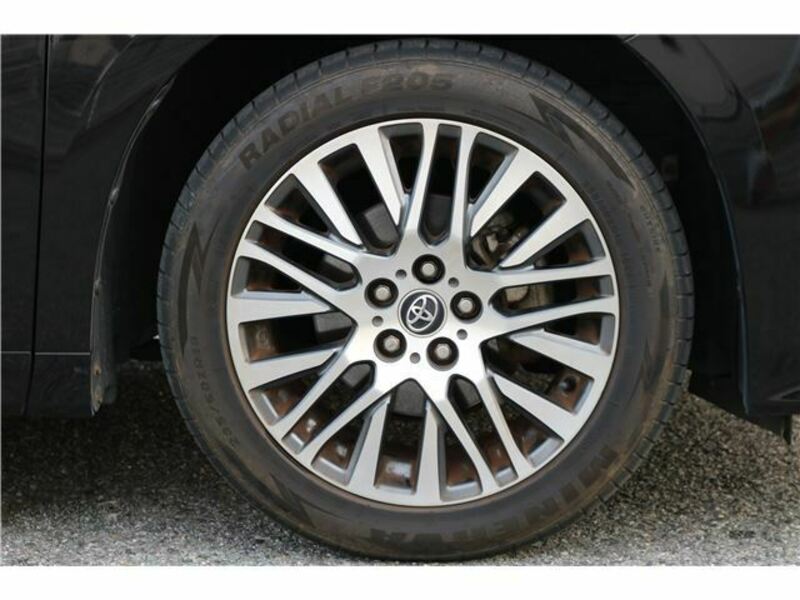 VELLFIRE-36