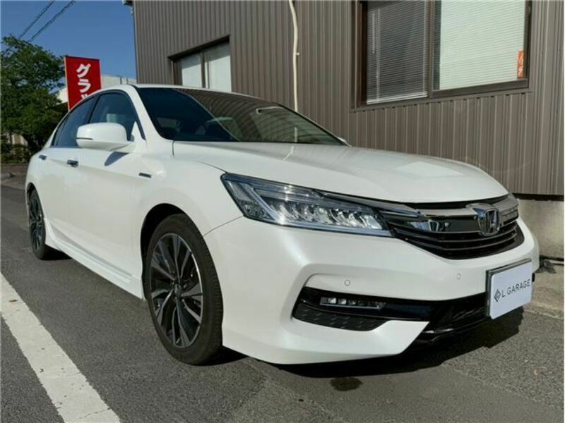 HONDA　ACCORD HYBRID