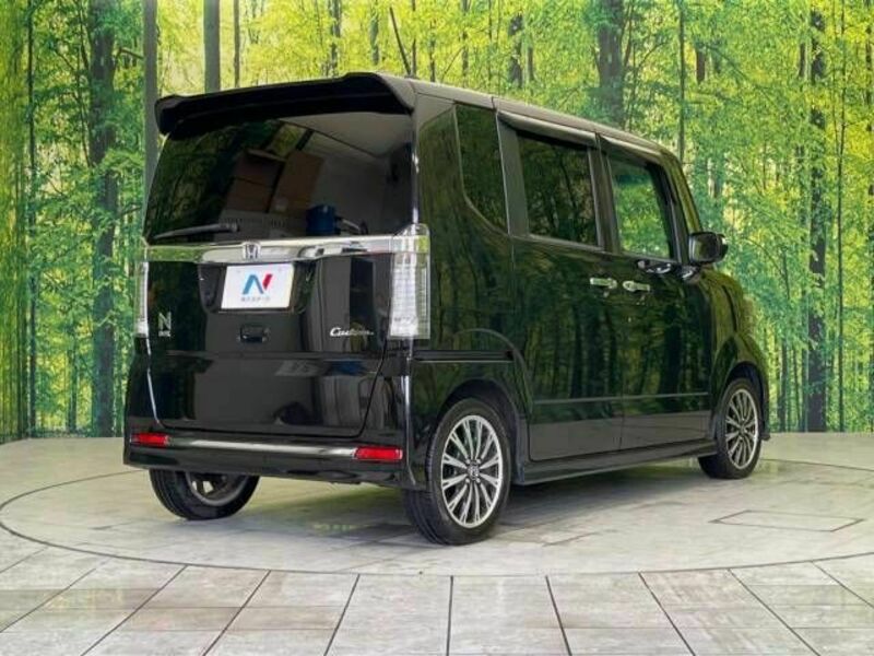 N BOX CUSTOM-17
