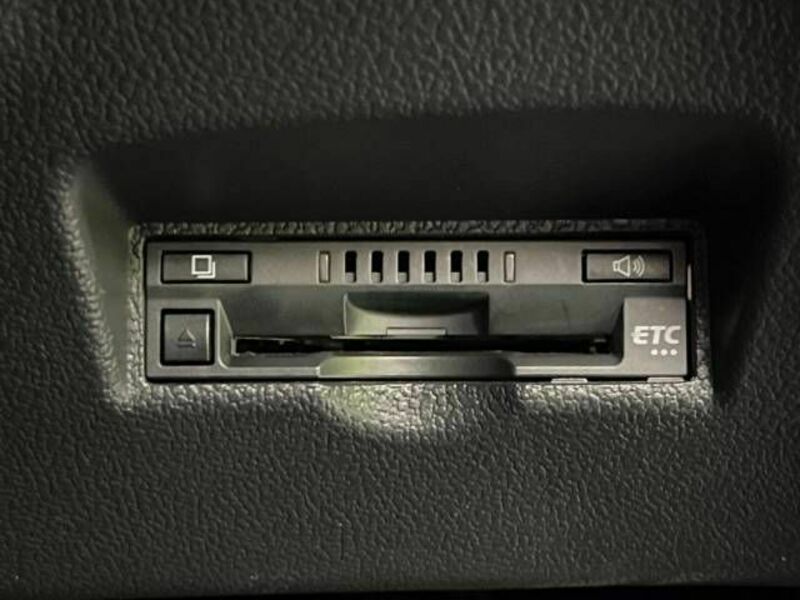 PRIUS-6