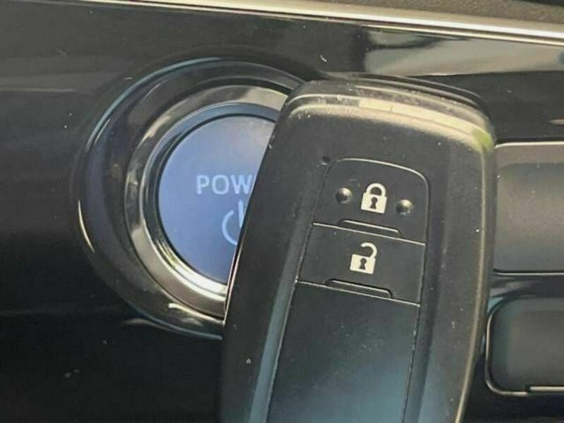 PRIUS-7
